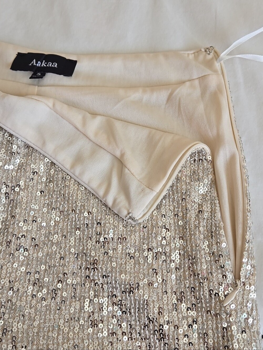 Women's Aakaa Long Silver Sequin Wide Leg Lined Side Zip Pant SIze Small - Picture 3 of 10